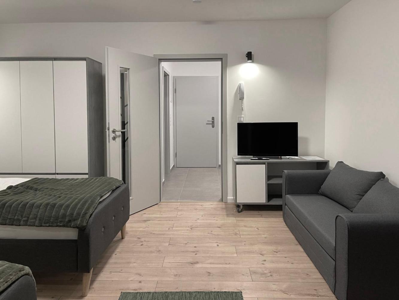 Board Inn - Haus Regensburg Ngoại thất bức ảnh
