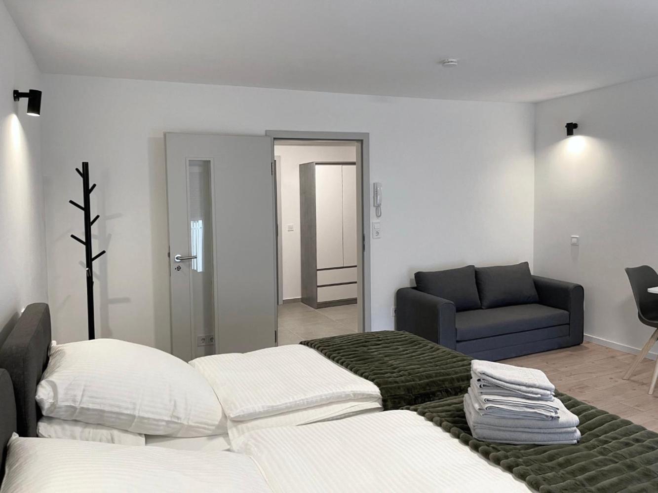 Board Inn - Haus Regensburg Ngoại thất bức ảnh