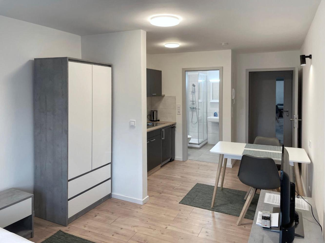 Board Inn - Haus Regensburg Ngoại thất bức ảnh